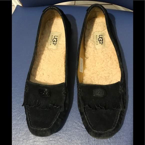 🎉Sale🎉Ugg women’s black suede fringe moccasins - Picture 2 of 13